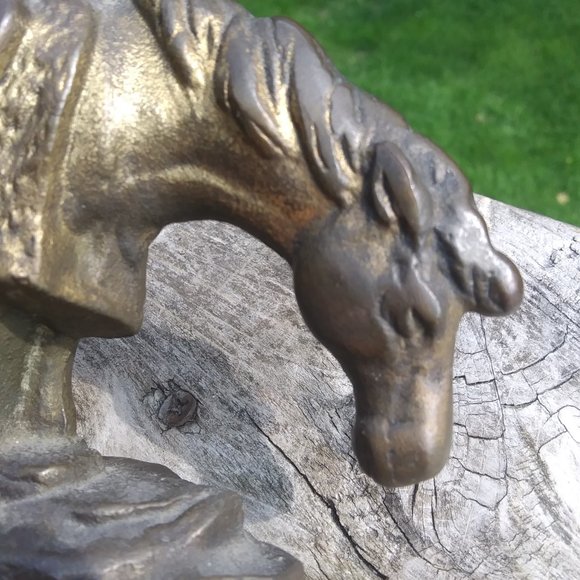 Very solid heavy metal bookend End of Trail horse and rider - Picture 11 of 14